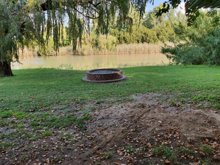 2 Bedroom Property for Sale in Christiana North West